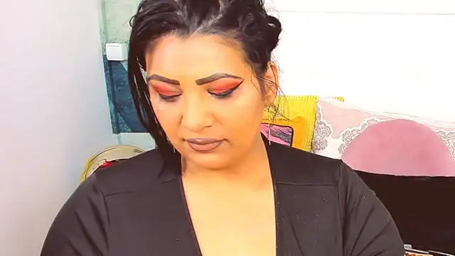 AmyCubes online show from July 31, 2026, 10:14 am