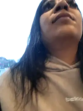 AmyCubes online show from November 6, 2025, 5:11 am