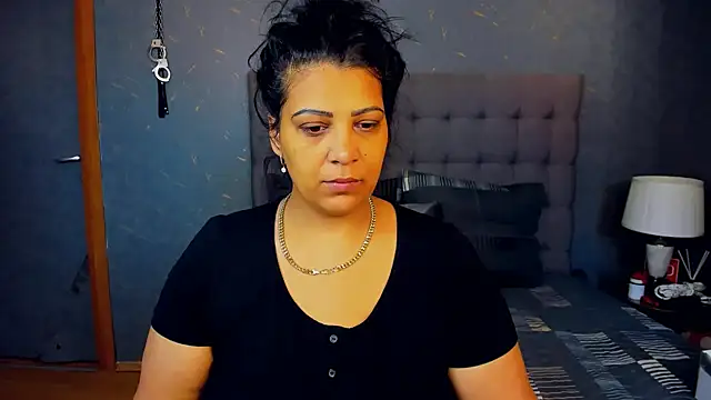 AmyCubes online show from November 2, 2025, 6:18 am