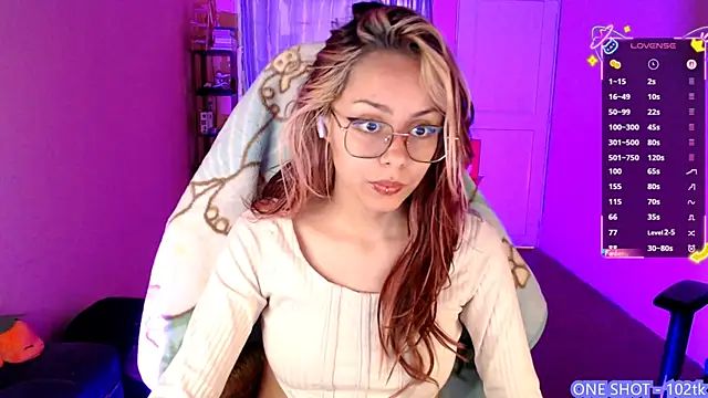 Snapshot of 7Hana7 chatting on September 24, 2025, 7:42 pm 7Hana7 online show from September 24, 2025, 7:42 pm