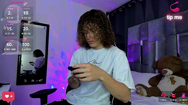 All3ssandr0 online show from December 21, 2024, 6:30 am