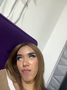 Nikol Rang   online show from March 13, 2025, 7:09 am