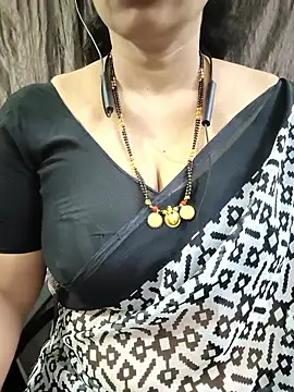 bhuvana555 online show from April 25, 2026, 5:21 pm