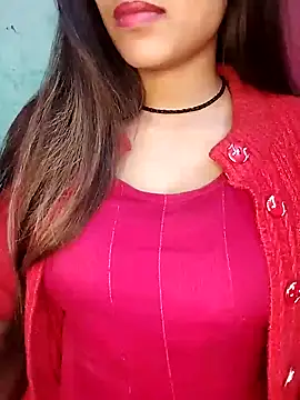 Sreya213 online show from December 31, 2024, 3:31 pm