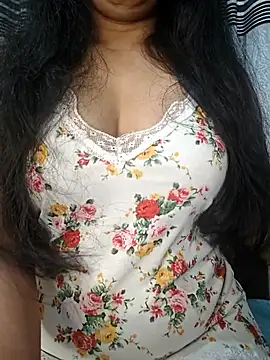 Rina777o online show from May 3, 2026, 1:44 am