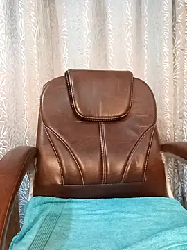 Rina777o online show from December 3, 2025, 10:03 am