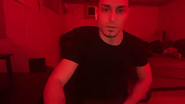 Snapshot of hot_shot_13 chatting on February 24, 2026, 6:47 am hot shot 13 online show from February 24, 2026, 6:47 am