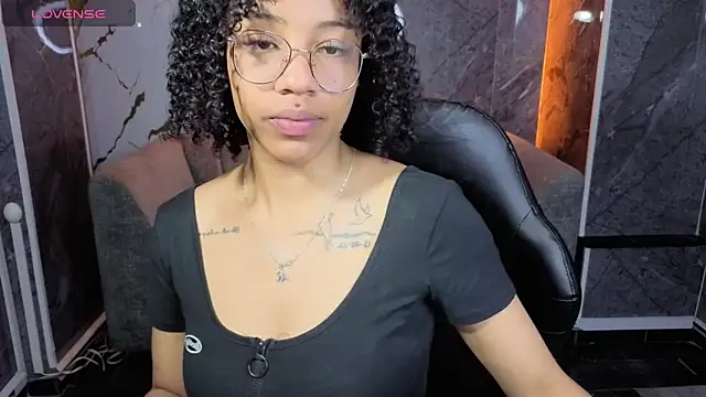 Violeth b online show from February 20, 2026, 12:51 pm