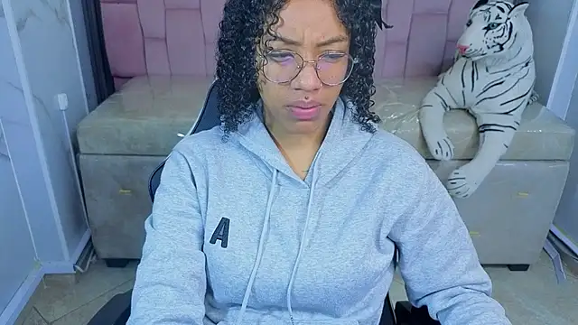 Violeth b online show from March 5, 2026, 12:46 pm