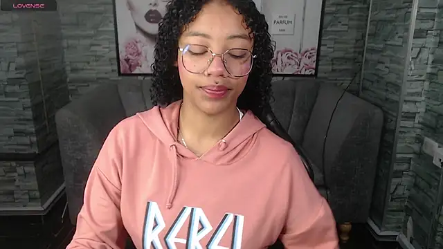 Violeth b online show from October 6, 2025, 12:50 pm