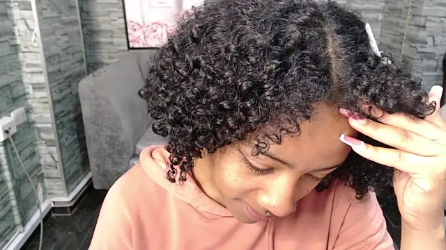 Violeth b online show from September 15, 2025, 12:49 pm