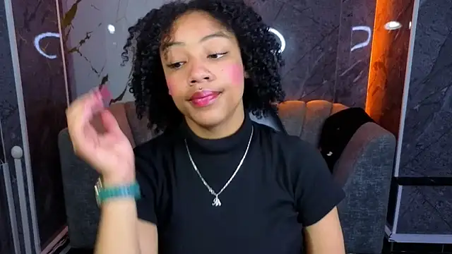 Violeth b online show from November 5, 2025, 12:52 pm