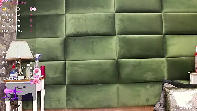 SelenSummer online show from October 27, 2025, 8:10 pm