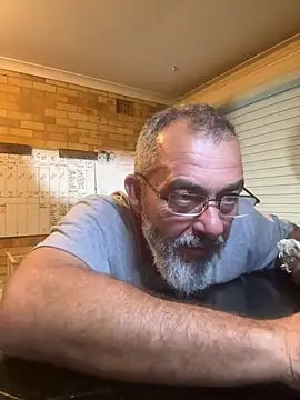 ausbod online show from December 15, 2024, 2:37 pm