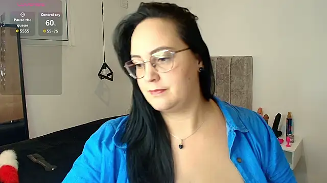 veronicabbw online show from February 4, 2026, 12:22 pm