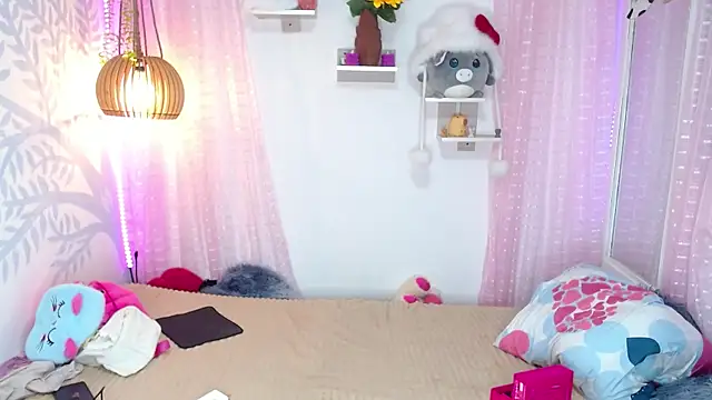 Alison Wiley online show from December 4, 2025, 7:40 am