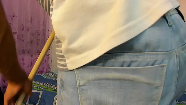 dafnezahiraa  online show from February 27, 2025, 2:46 am