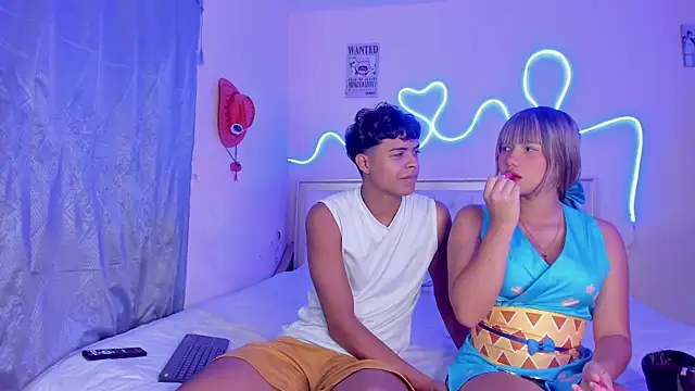 dafnezahiraa  online show from November 3, 2025, 2:06 am