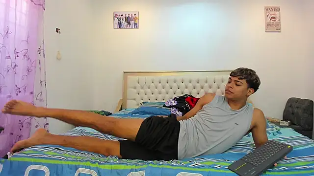 dafnezahiraa  online show from January 30, 2025, 6:10 pm