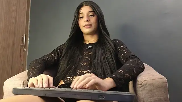 Scarlett is here online show from February 13, 2026, 2:00 am