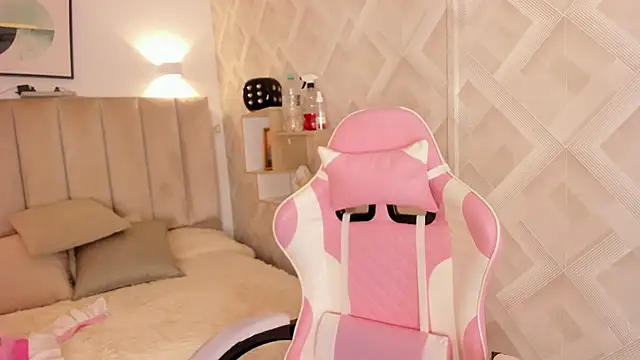 Haru Bonny online show from February 17, 2026, 7:55 pm