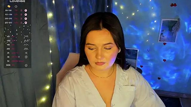 Lei White online show from September 13, 2025, 9:59 pm