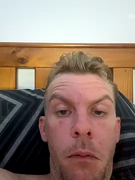 aus guy93 online show from November 13, 2025, 3:27 pm