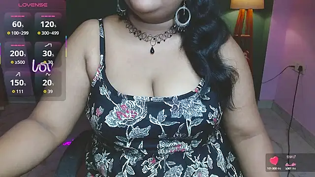 Naughty Ayesha1 online show from September 23, 2025, 5:09 pm