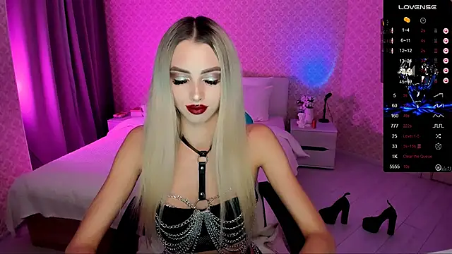 Emilia Klar online show from September 16, 2025, 3:02 pm