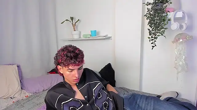 santy-kitty online show from February 27, 2026, 2:23 am