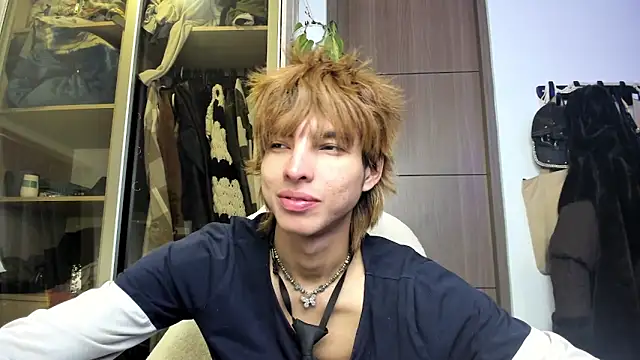 santy-kitty online show from February 27, 2025, 3:51 am