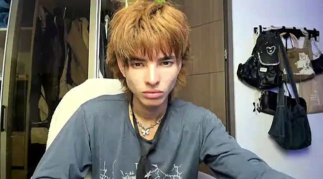 santy-kitty online show from January 30, 2025, 2:16 am