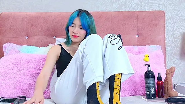 AlliciaKim online show from September 24, 2025, 7:20 pm