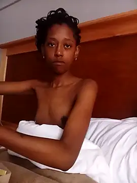 Snapshot of 02Boitybaby chatting on November 14, 2025, 8:18 am 02Boitybaby online show from November 14, 2025, 8:18 am