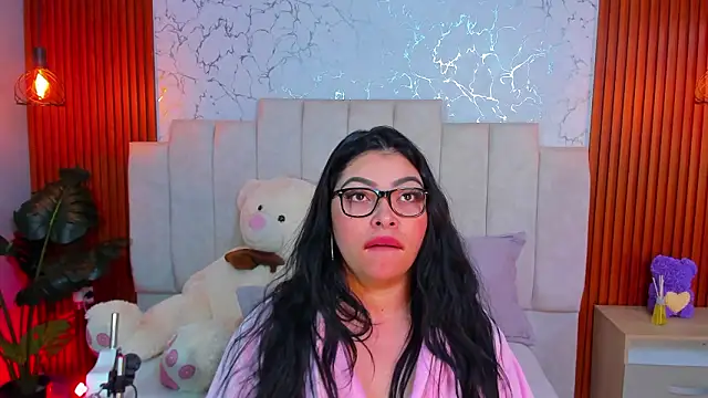 EmaBakker online show from March 13, 2026, 5:40 pm