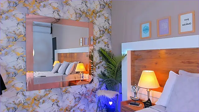 EmaBakker online show from January 19, 2026, 11:25 am