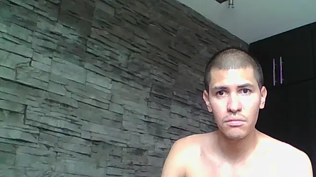 Snapshot of Sexylatin64 chatting on June 12, 2026, 3:43 pm Sexylatin64 online show from June 12, 2026, 3:43 pm