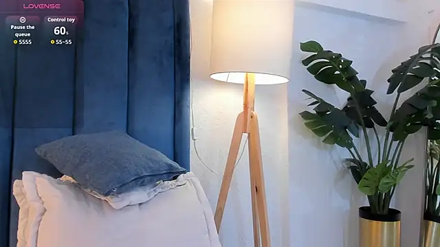  malih  online show from October 3, 2025, 1:12 pm