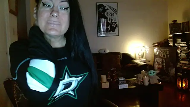 mandaloriangirls online show from November 10, 2025, 7:30 pm