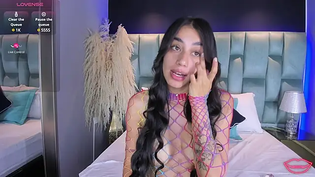 JulietaCheerr online show from February 19, 2025, 2:01 pm