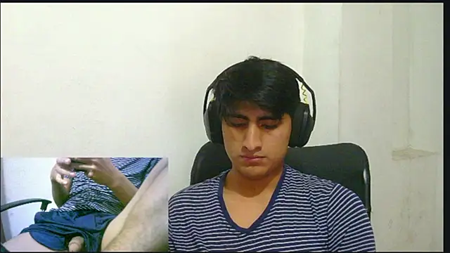 Snapshot of CzarPM chatting on September 8, 2025, 9:36 pm CzarPM online show from September 8, 2025, 9:36 pm