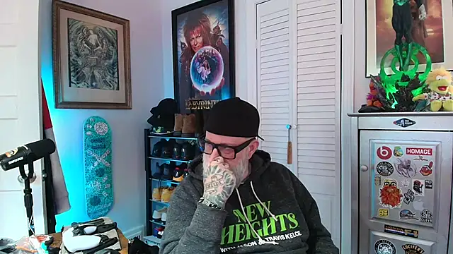 fillingyourthroat2 online show from October 17, 2025, 4:31 pm