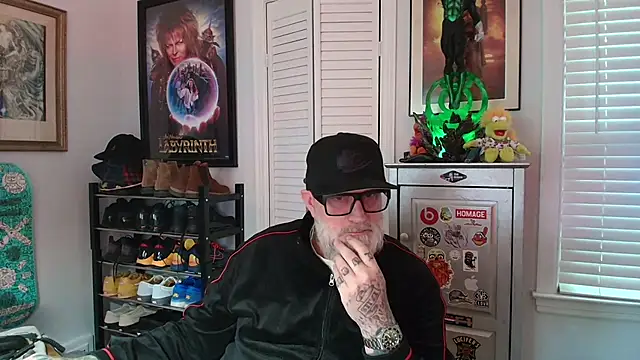 fillingyourthroat2 online show from October 9, 2025, 3:12 pm