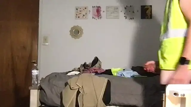 twentywithafelonyy online show from October 12, 2025, 5:20 am