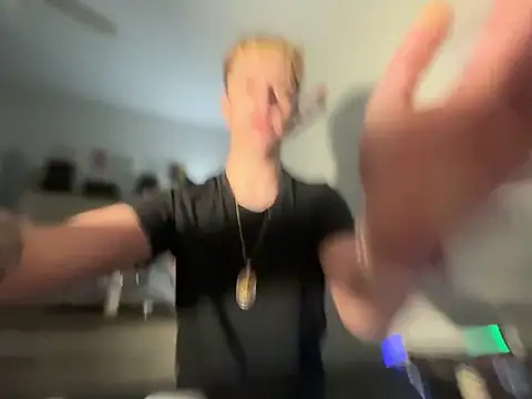 twentywithafelonyy online show from January 23, 2025, 5:45 am