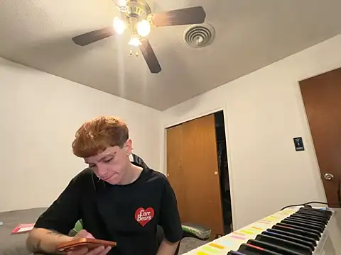 twentywithafelonyy online show from February 1, 2026, 8:01 am