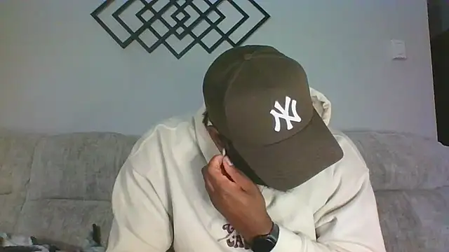 Snapshot of Stayinalive1992 chatting on January 9, 2026, 4:41 am Stayinalive1992 online show from January 9, 2026, 4:41 am