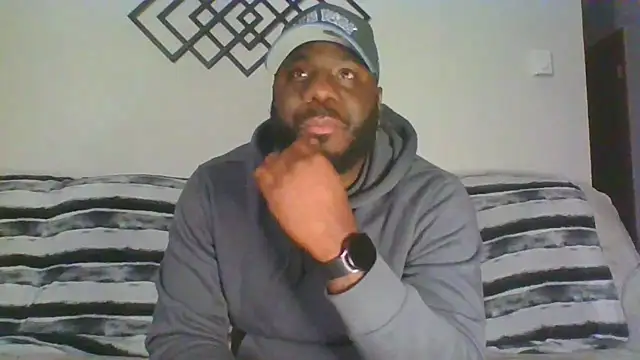 Snapshot of Stayinalive1992 chatting on December 17, 2025, 2:49 am Stayinalive1992 online show from December 17, 2025, 2:49 am