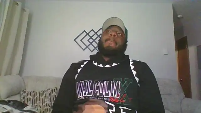 Snapshot of Stayinalive1992 chatting on February 12, 2026, 1:27 am Stayinalive1992 online show from February 12, 2026, 1:27 am