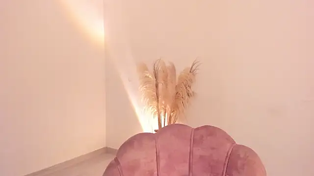 amelie murphy  online show from March 9, 2026, 1:58 pm